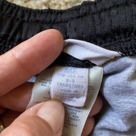 Boy’s mesh athletic shorts - Picture 6 of 11